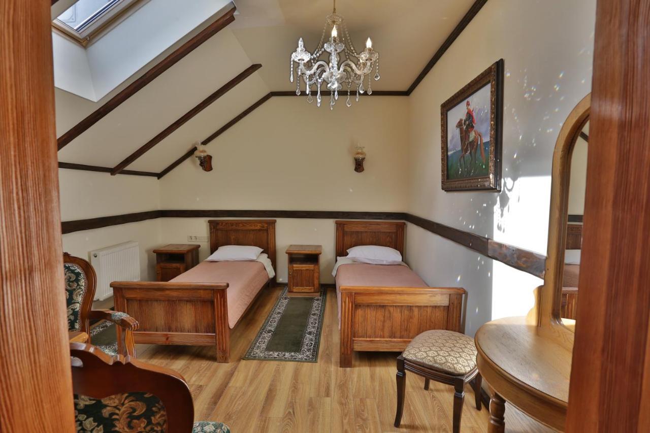 Hotel Fortetsya Hetmana Hatne المظهر الخارجي الصورة